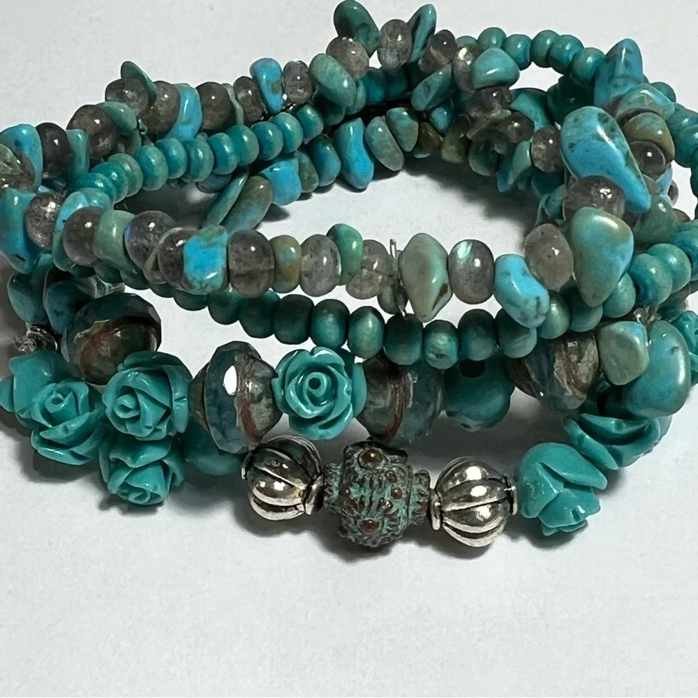 TURQUOISE and LABRADORITE handmade bracelets. Breaded stretchy stackable blue